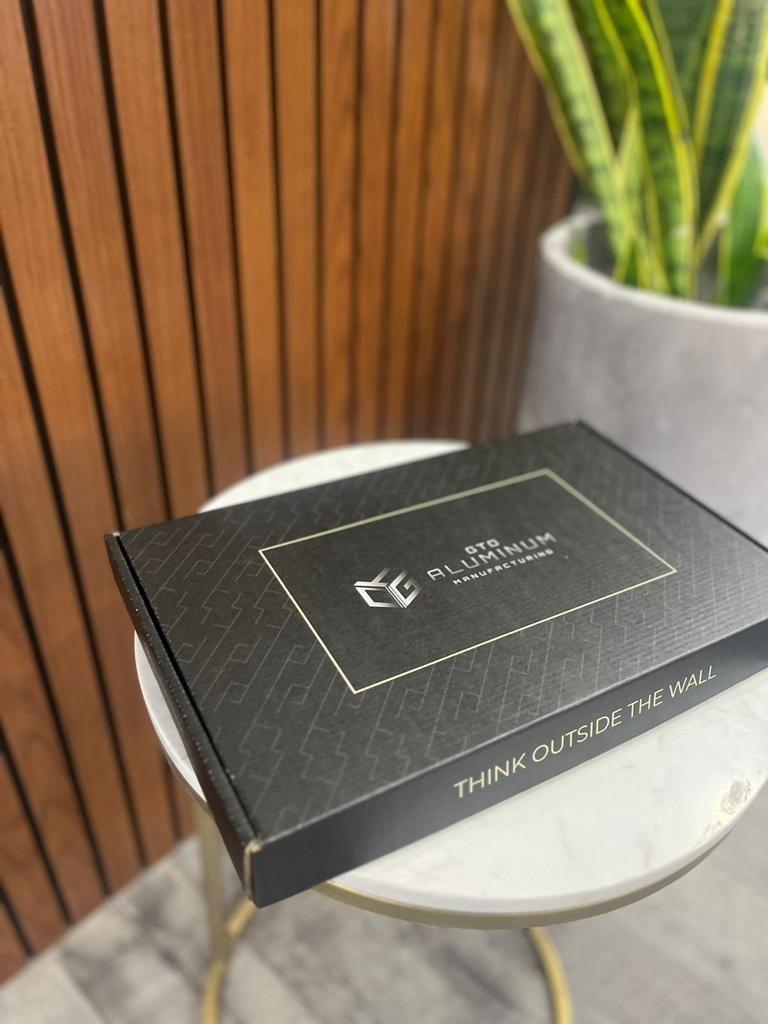 sample-box-closed.jpeg